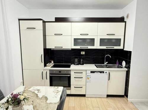 Rajas Apartment in ลายา เอ เร
