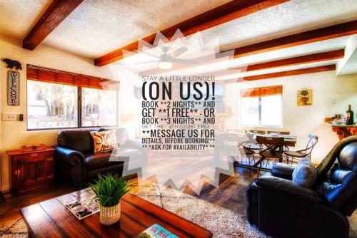 The Bear Cave Summit Unit B ! Game room & Hot tub in Big Bear Lake, USA