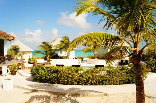 Balcony/terrace, Paradise Bay Bahamas in Steventon