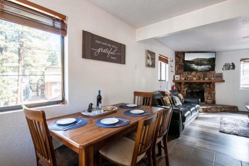 Eagles Chalet Summit View in Big Bear Lake, USA