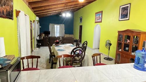 RaicesHouse a Cheerful 3 bedroom home in Belmopan
