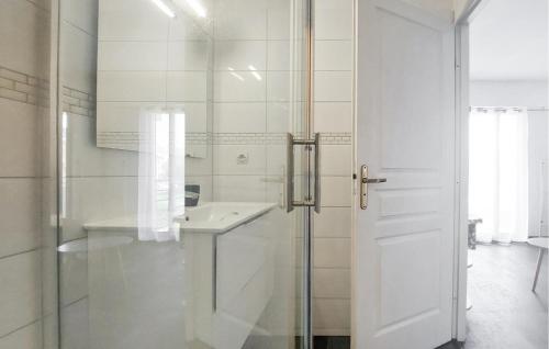 Studio Piscine Proche Plage - image 3