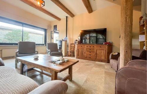 Stunning Home In Montaren St Mediers in Montaren-et-Saint-Mediers