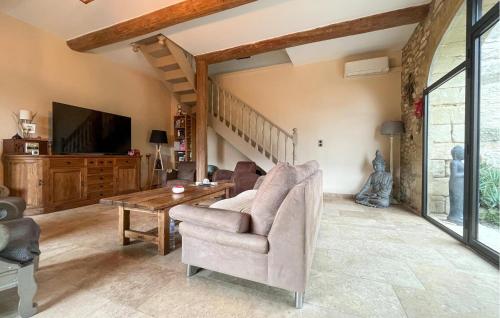 Stunning Home In Montaren St Mediers in Montaren-et-Saint-Mediers