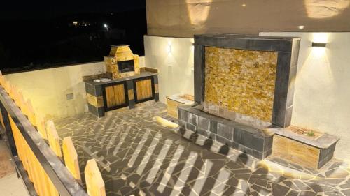 Al Joud Chalet Private Jacuzzi & BBQ Ajloun in 阿傑隆