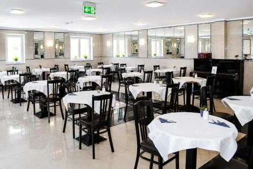 Hotel Donaustadt Kagran - at Metro U1 in Wien, Österreich