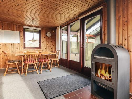 Iekārtas, 6 person holiday home in Løkken in Gronhoj