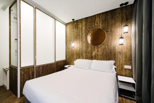2 twin beds