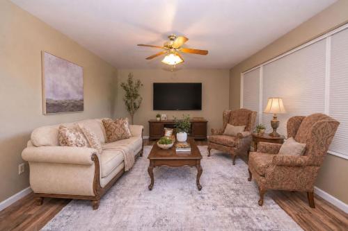 Summit Bliss Retreat in Other