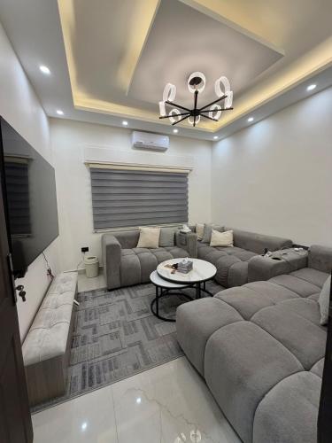 luxury Apartment in Amman - image 9