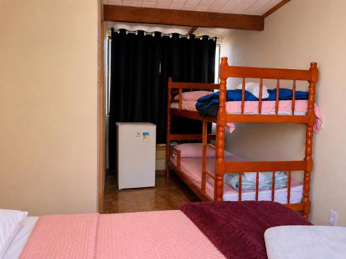 1 double bed, 2 bunk beds