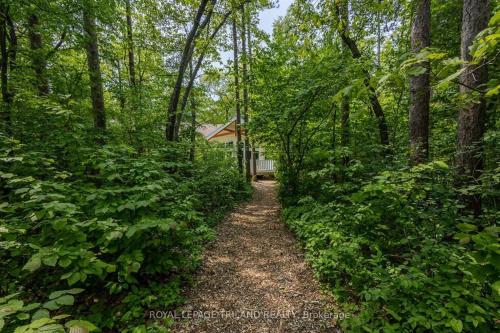Whispering Pines Resort in Lambton Shores (ON)