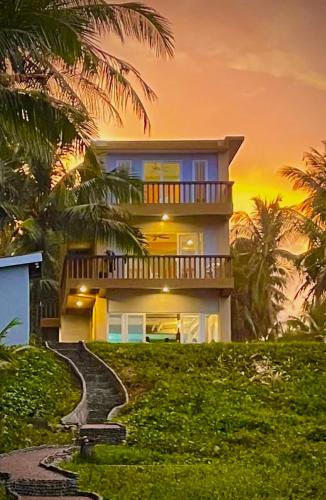 Surf Front Villa Samar in Borongan