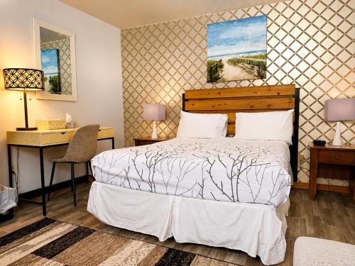 Whispering Pines Resort in Lambton Shores (ON)