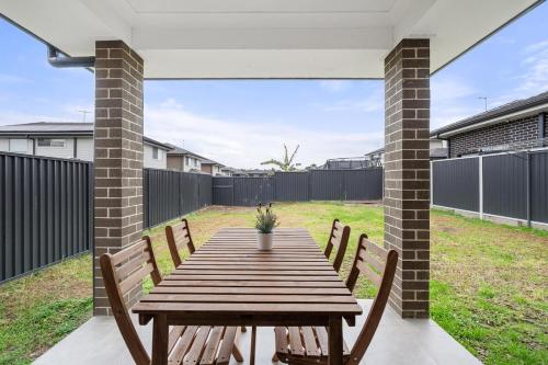 5B0 Modern 4BR House With Parking In Bardia, Near ED Square