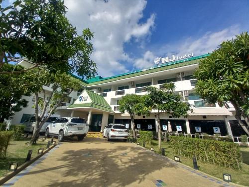 NJ INTHAI HOTEL in Patumthani
