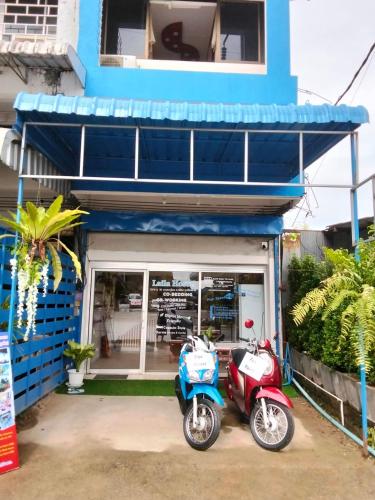 Exterior view, Laila Hostel in Wiang