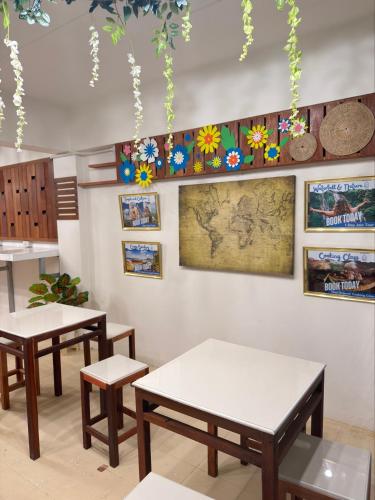 Restaurant, Laila Hostel in Wiang