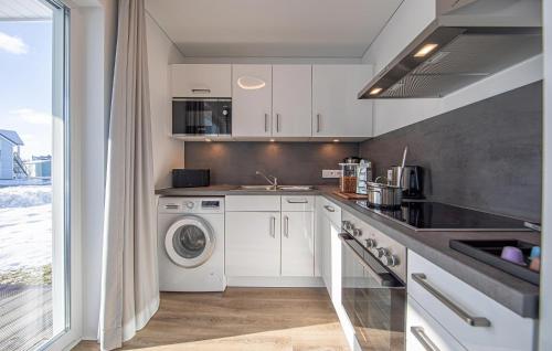 Kitchen, 2 Bedroom Cozy Apartment In Ostseeresort Olpenitz in Olpenitz