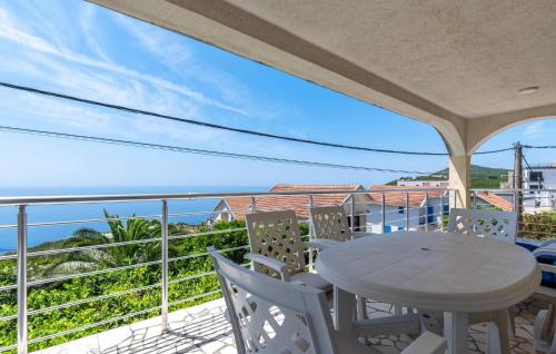 Amazing Apartment In Kotor With Wifi