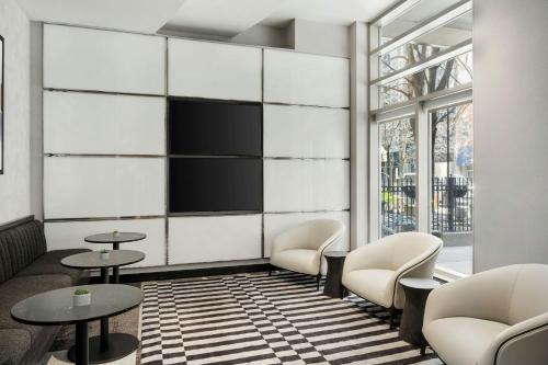 Fairfield Inn and Suites Chicago Downtown/ Magnificent Mile - image 44