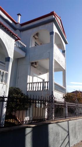  Demeroutis Home in Mirina