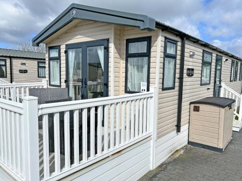Viesnīcas āriene, Cedarwood 49 - Uk51137 in Kirby Misperton