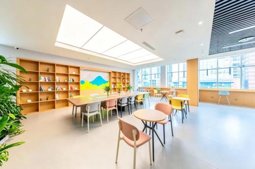 Meeting room / ballrooms, hoco好客舒旅酒店---北京国贸建国门地铁站店 in CBD/Guomao