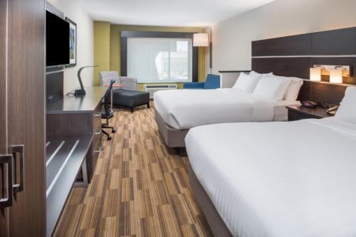 Holiday Inn Express Hotel & Suites Bismarck, an IHG Hotel