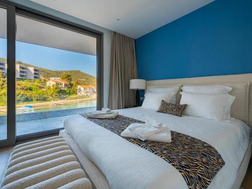 Villa Moreska Korcula Seafront Infinity Pool - image 2