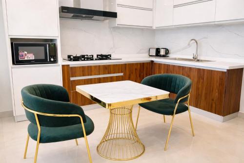 Elysium Tower Serviced Apartments Facing Centaurus Mall - LMY RESIDENCY ISLAMABAD - image 5