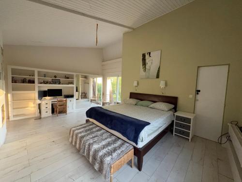 Villa Nina Ury in Ury
