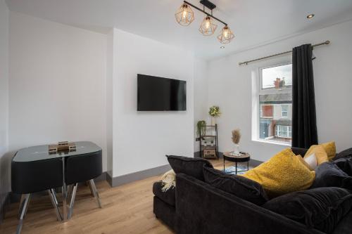 Lovely cosy 2 bed flat close to Central Blackpool