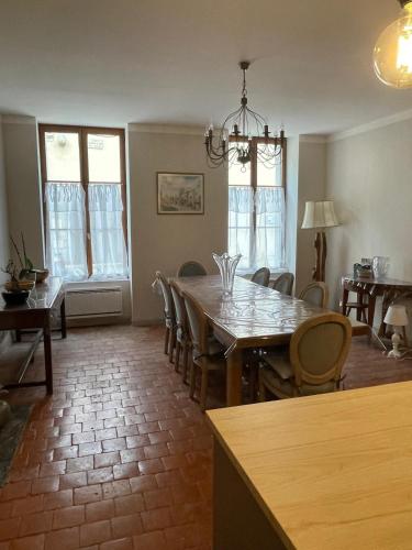 La maison du grenier a sel in Avallon