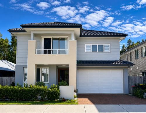 European Resort in Wyong Next to Golf Course in Wyong