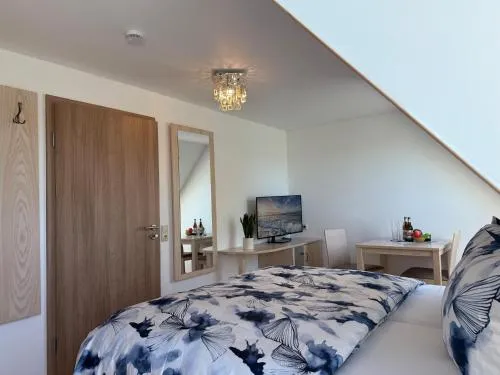 Gästezimmer 2 - Pension vorm Darß in Hirschburg, Deutschland