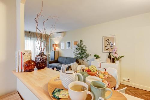 Cosy appartement CALME rénové proche aéroport gare et mer (Cosy appartement CALME renove proche aeroport gare et mer) in Saint-Laurent-du-Var
