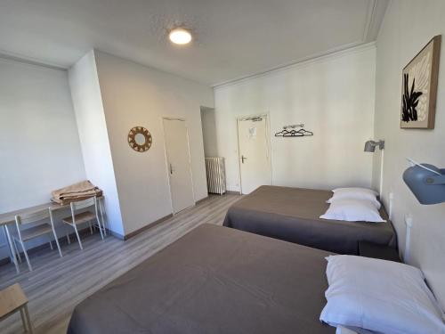 Budget Hôtel Weber - Strasbourg Centre Gare, Strasburgo