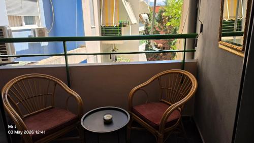Sunny Apartment with 2 Balconies near City Center - image 4