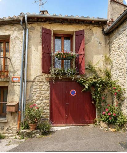 Charment Studio au pied du Canigou – khách sạn tại Vinca