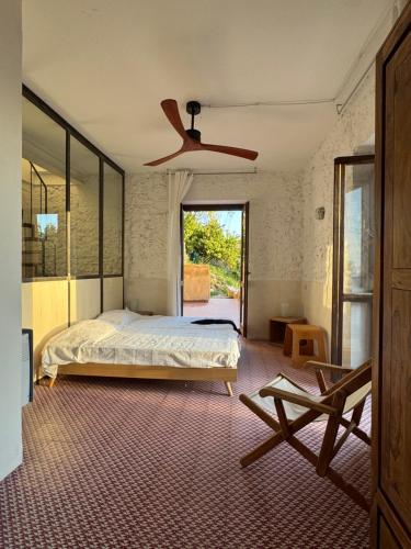 Sea View - Private House with Garden in Pisciotta in Пісциота