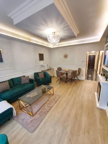 Stylish Apartment in Downtown Budapest in Örkény
