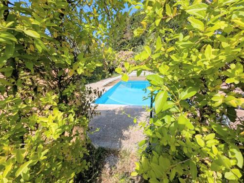 Cottage de charme en pleine nature avec piscine gîte à louer Forêt de Monnoye