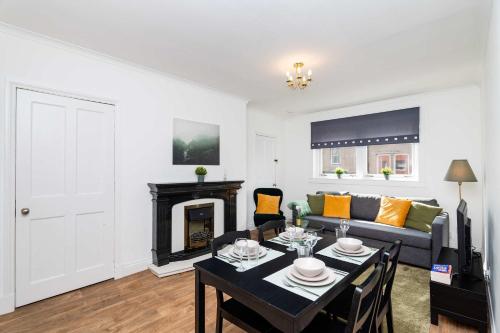 3BR Free Parking Near Hopetoun & Edinburgh Airport in Бонесс