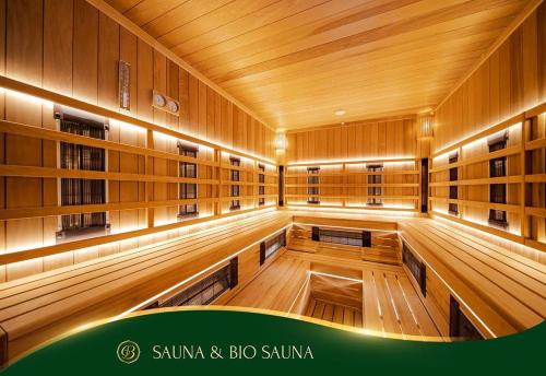 Sauna, Grand Hotel Belushi in Boge