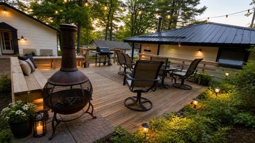 Little Hawk Resort & Marina in Algonquin Highlands (ON)