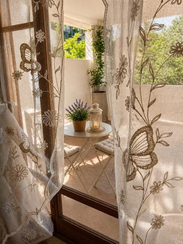 La Petite Maison 5
