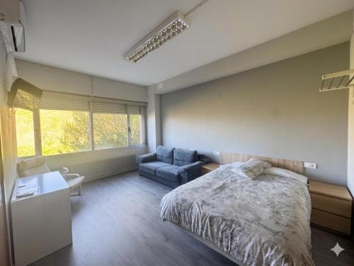 Residencia Albergue Jaca in Jaca