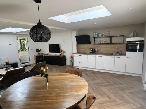 Cosy lodge in beautiful walking and cycling surroundings in Epe