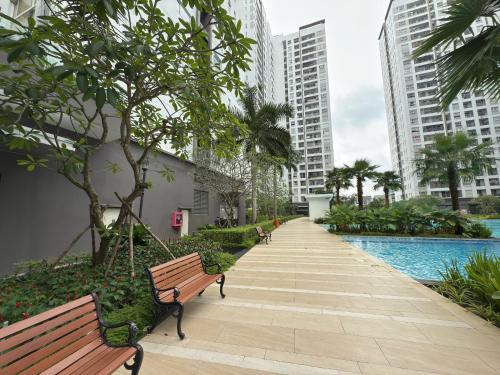 Garden, HCMC Prestige Apartment - Free Resort Pool & Elite Gym in Phuoc Kien